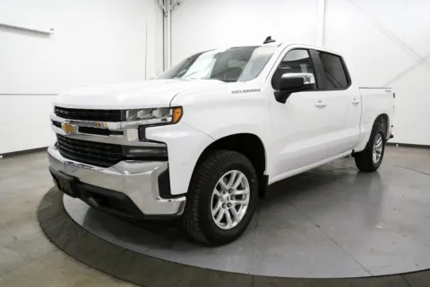 Another view of 2020 Chevrolet Silverado 1500 LT for sale in Chillicothe, OH at Chillicothe Truck