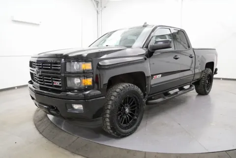 Another view of 2015 Chevrolet Silverado 1500 LT for sale in Chillicothe, OH at Chillicothe Truck
