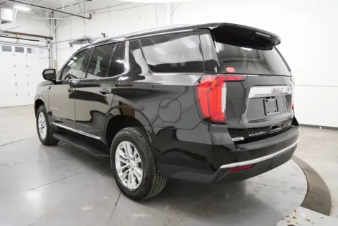 More photos of 2021 GMC Yukon SLT at Chillicothe Truck, OH