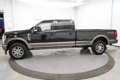More photos of 2022 Ford F-350SD King Ranch at Chillicothe Truck, OH