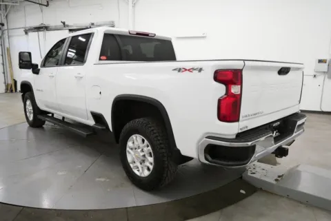 More photos of 2022 Chevrolet Silverado 2500HD LT at Chillicothe Truck, OH