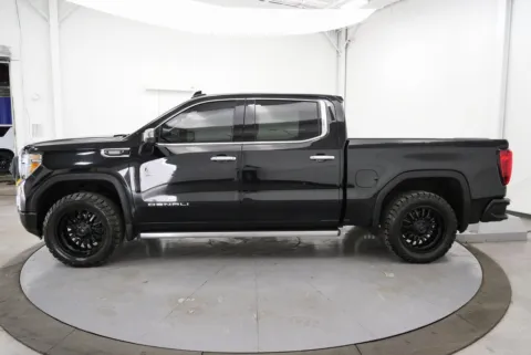 More photos of 2021 GMC Sierra 1500 Denali at Chillicothe Truck, OH
