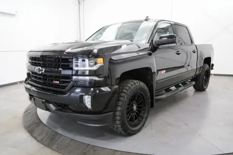 Another view of 2018 Chevrolet Silverado 1500 LTZ for sale in Chillicothe, OH at Chillicothe Truck