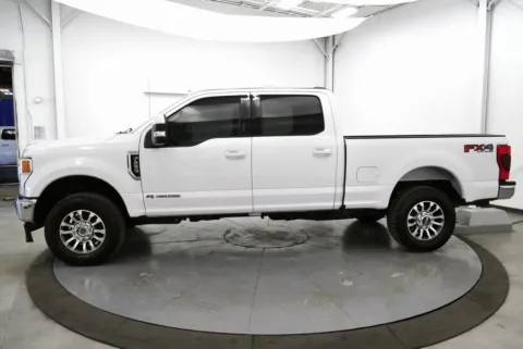 More photos of 2021 Ford F-250SD Lariat at Chillicothe Truck, OH
