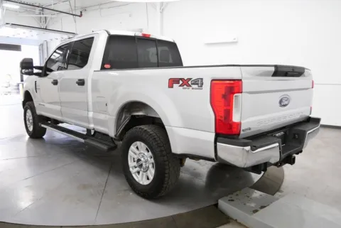 More photos of 2017 Ford F-250SD XLT at Chillicothe Truck, OH
