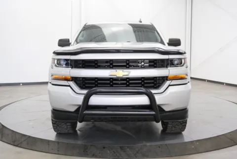 Photos of 2018 Chevrolet Silverado 1500 Custom for sale in Chillicothe, OH at Chillicothe Truck