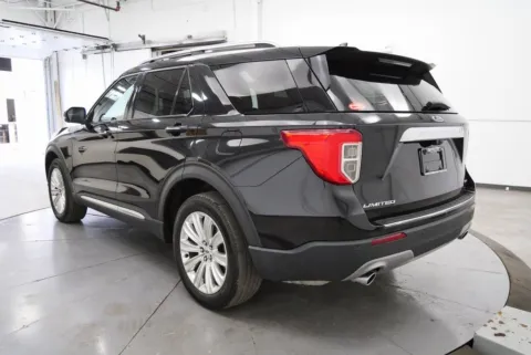 More photos of 2020 Ford Explorer Limited at Chillicothe Truck, OH