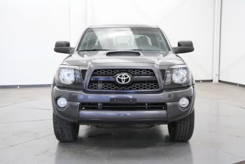 Photos of 2011 Toyota Tacoma PreRunner for sale in Chillicothe, OH at Chillicothe Truck