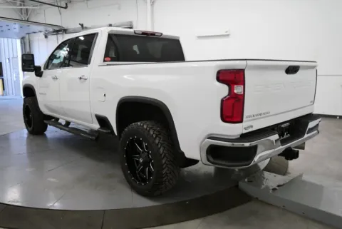 More photos of 2023 Chevrolet Silverado 2500HD LTZ at Chillicothe Truck, OH