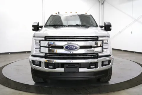 Photos of 2019 Ford F-250SD Lariat for sale in Chillicothe, OH at Chillicothe Truck