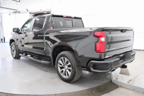 More photos of 2019 Chevrolet Silverado 1500 RST at Chillicothe Truck, OH