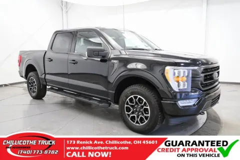 Black 2021 Ford F-150 XLT for sale in Chillicothe, OH