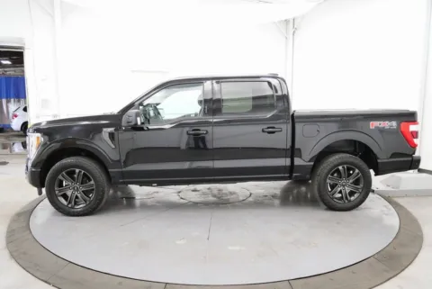 More photos of 2021 Ford F-150 Lariat at Chillicothe Truck, OH