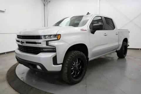 Another view of 2021 Chevrolet Silverado 1500 RST for sale in Chillicothe, OH at Chillicothe Truck