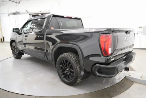 More photos of 2021 GMC Sierra 1500 Elevation at Chillicothe Truck, OH