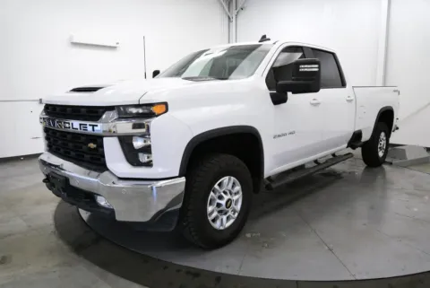 Another view of 2022 Chevrolet Silverado 2500HD LT for sale in Chillicothe, OH at Chillicothe Truck