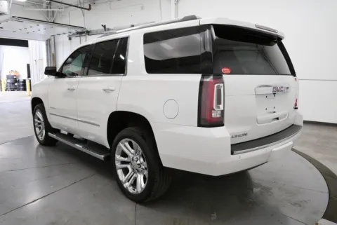 More photos of 2018 GMC Yukon SLT at Chillicothe Truck, OH
