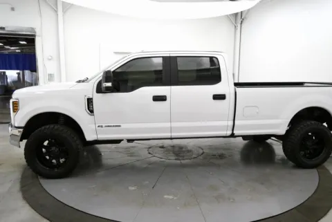 More photos of 2019 Ford F-250SD XL at Chillicothe Truck, OH