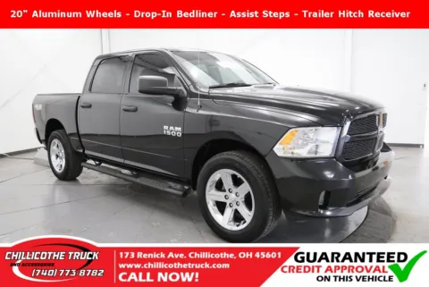 Black 2017 Ram 1500 Express for sale in Chillicothe, OH