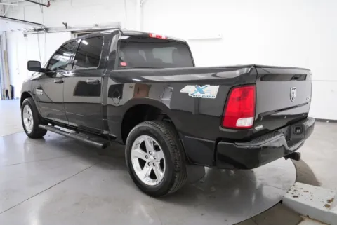 More photos of 2017 Ram 1500 Express at Chillicothe Truck, OH
