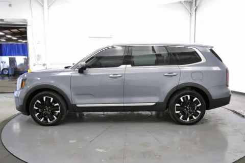 More photos of 2023 Kia Telluride SX-Prestige at Chillicothe Truck, OH