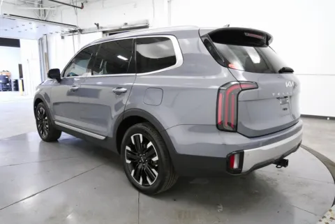 More photos of 2023 Kia Telluride SX-Prestige at Chillicothe Truck, OH