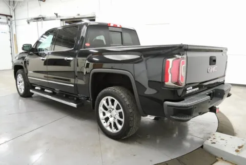More photos of 2017 GMC Sierra 1500 Denali at Chillicothe Truck, OH
