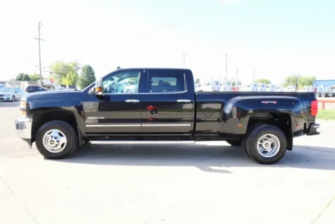 More photos of 2015 Chevrolet Silverado 3500HD LTZ at Chillicothe Truck, OH