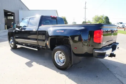 More photos of 2015 Chevrolet Silverado 3500HD LTZ at Chillicothe Truck, OH