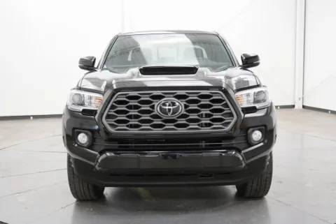 Photos of 2022 Toyota Tacoma TRD Sport for sale in Chillicothe, OH at Chillicothe Truck