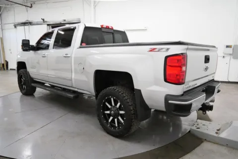 More photos of 2015 Chevrolet Silverado 2500HD LTZ at Chillicothe Truck, OH
