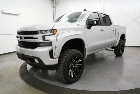 Another view of 2021 Chevrolet Silverado 1500 RST for sale in Chillicothe, OH at Chillicothe Truck
