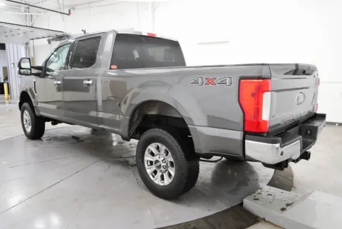 More photos of 2019 Ford F-250SD XLT at Chillicothe Truck, OH