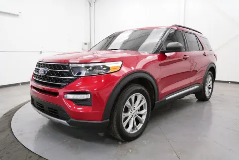 Another view of 2020 Ford Explorer XLT for sale in Chillicothe, OH at Chillicothe Truck