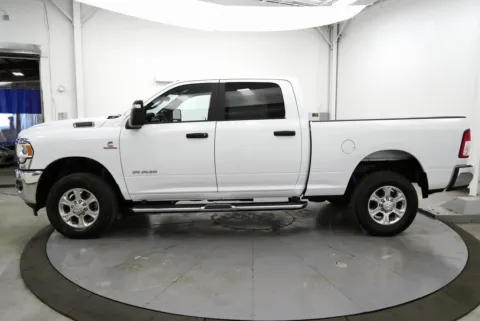 More photos of 2024 Ram 2500 Big Horn at Chillicothe Truck, OH