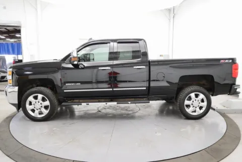 More photos of 2017 Chevrolet Silverado 2500HD LTZ at Chillicothe Truck, OH
