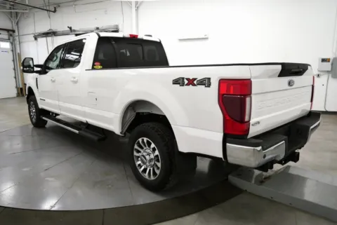More photos of 2022 Ford F-350SD Lariat at Chillicothe Truck, OH
