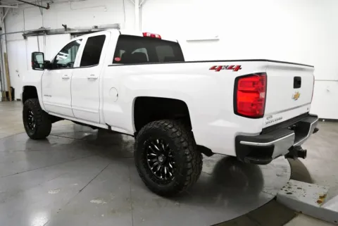 More photos of 2018 Chevrolet Silverado 2500HD LT at Chillicothe Truck, OH