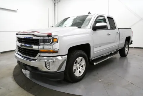 Another view of 2018 Chevrolet Silverado 1500 LT for sale in Chillicothe, OH at Chillicothe Truck