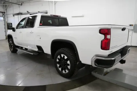 More photos of 2020 Chevrolet Silverado 2500HD LT at Chillicothe Truck, OH