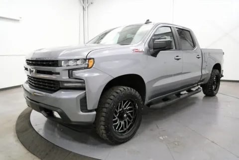 Another view of 2020 Chevrolet Silverado 1500 RST for sale in Chillicothe, OH at Chillicothe Truck