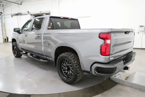 More photos of 2020 Chevrolet Silverado 1500 RST at Chillicothe Truck, OH