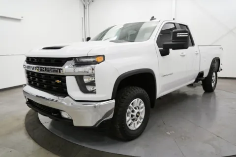Another view of 2021 Chevrolet Silverado 2500HD LT for sale in Chillicothe, OH at Chillicothe Truck