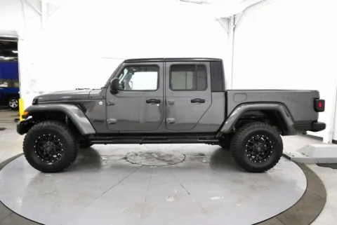 More photos of 2021 Jeep Gladiator Sport at Chillicothe Truck, OH