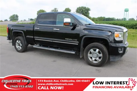 Black 2016 GMC Sierra 3500HD Denali for sale in Chillicothe, OH