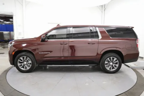 More photos of 2022 Chevrolet Suburban LT at Chillicothe Truck, OH