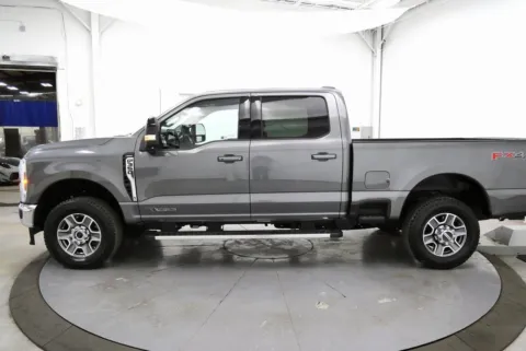 More photos of 2025 Ford F-350SD Lariat at Chillicothe Truck, OH