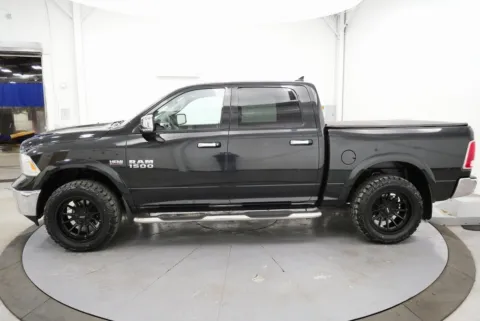 More photos of 2017 Ram 1500 Laramie at Chillicothe Truck, OH