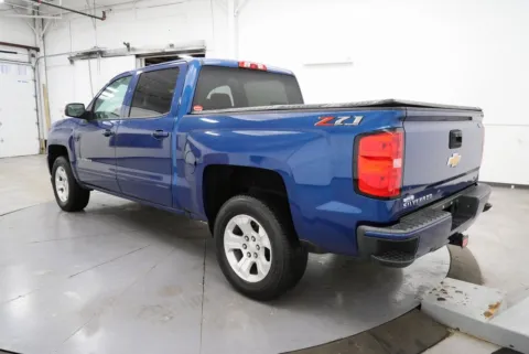 More photos of 2018 Chevrolet Silverado 1500 LT at Chillicothe Truck, OH