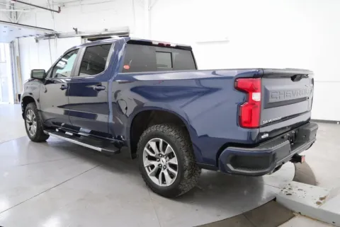 More photos of 2021 Chevrolet Silverado 1500 RST at Chillicothe Truck, OH